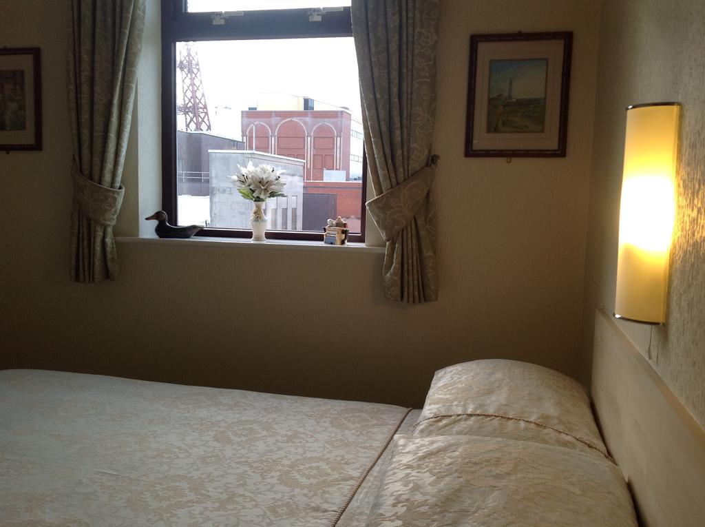 Myrtle House Hotell Blackpool Exteriör bild